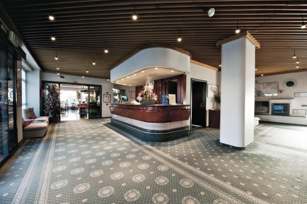 Hotel Michelangelo Biella Exterior photo